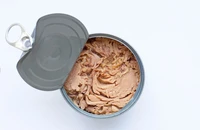 Xuất khẩu cá ngừ đóng hộp chạm đáy vì quy định khó