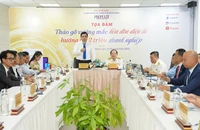 Tiểu thương kêu khó với hóa đơn điện tử, ngành thuế và doanh nghiệp cam kết hỗ trợ