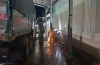 Tài xế tự rửa xe trong trạm dừng chân bị điện giật tử vong