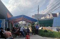 Chuẩn bị chôn cất người thân thì phải dừng lại vì nghi có án mạng