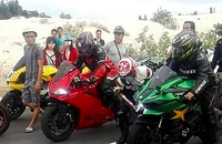 Công an Bình Thuận tổng kiểm tra, xử lý mô tô phân khối lớn đi thành đoàn, nẹt pô