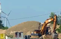 Làm rõ việc đất Nhà nước quản lý nhưng làm điểm tập kết khoáng sản trái phép ở Bình Thuận