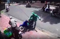 Chủ tịch Bình Thuận khen thưởng cú quay xe của người chạy GrabBike