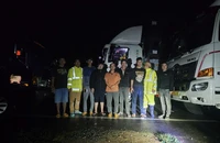 48 giờ 'chạy đua' xuyên đêm giải cứu 11 người bị cô lập trên đèo Khánh Lê