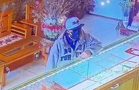 Truy tìm gắt gao kẻ cướp giật ở tiệm vàng tại Lâm Đồng ngay ngày đầu năm