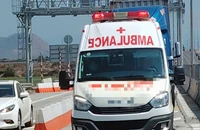 Tạm giữ xe cứu thương lắp đèn còi ưu tiên không phép chạy trên cao tốc