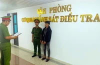 Bắt tạm giam kẻ xâm hại bé gái 14 tuổi quen qua mạng xã hội