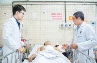 10 giờ nghẹt thở cứu sống bệnh nhân vụ tai nạn trên cao tốc Phan Thiết - Dầu Giây