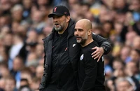 Klopp gia hạn hợp đồng với Liverpool, Guardiola nói không liên quan 