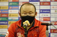 Ông Park và ông Shin nói gì sau trận U-23 Việt Nam hạ Indonesia?