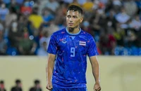 ‘Người băng’ Thụy Điển của U-23 Thái Lan rối bời vì cha bệnh nặng