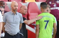 Fan MU hô hào đòi sa thải Ten Hag