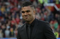 ‘Xi măng giữa những viên đá’ hoàn tất mọi thủ tục đến Man United