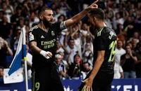 Lewandowski tiếp tục tỏa sáng, Real Madrid thắng dễ Espanyol