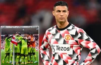 Các cầu thủ MU ăn mừng vì Ronaldo rời CLB