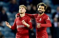 Liverpool 'hủy diệt' Rangers, Tottenham thắng sát nút