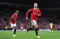 Ronaldo gửi thông điệp sau khi ghi bàn thứ ba cho MU