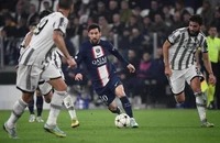 Thắng Juventus, PSG vẫn mất ngôi đầu bảng Champions League
