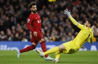 Salah lập cú đúp, Liverpool thắng nghẹt thở Tottenham