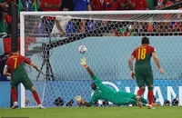 Xem Ronaldo đi vào lịch sử, Bồ Đào Nha thắng kịch tính Ghana 3-2