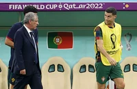 Bruno Fernandes nói rõ lập trường về việc Ronaldo ngồi dự bị 