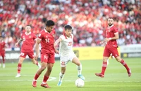 Việt Nam hòa Indonesia trong trận bán kết lượt đi AFF Cup