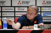 Báo Indonesia: Shin Tae-yong vui vẻ, Park Hang-seo bất an