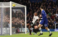 Chelsea đòi nợ thất bại