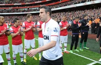Van Persie trung thành với MU hay Arsenal?