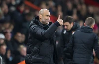 Pep Guardiola khẳng định Man City bị trọng tài xử ép