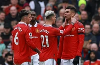 Casemiro bị đuổi, MU chia điểm trên sân nhà Old Trafford