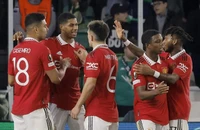 MU sáng cửa vô địch, Arsenal bị loại
