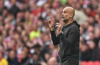 Người hùng của Man City luôn gắt gỏng với Pep Guardiola