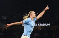 Phá vỡ kỷ lục Premier League, Haaland khiến Arsenal tả tơi