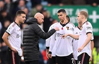 Phát hiện một cầu thủ MU luôn chuyền bóng cho Ronaldo để lấy lòng