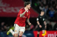 Ten Hag ca ngợi người hùng không tưởng của MU