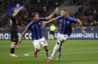 Thắng AC Milan, Inter đặt một chân vào chung kết Champions League