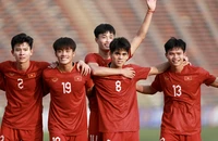 Thắng dễ Myanmar, U-22 Việt Nam giành HCĐ SEA Games 32