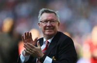 Dàn sao MU choáng váng nhận quyết định sốc của Sir Alex Ferguson khi đi chơi golf