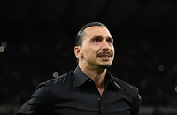 Ibrahimovic rơi nước mắt: ‘Forza Milan và tạm biệt’