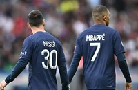 Messi úp mở chuyện PSG rạn nứt với Mbappe