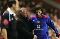 Phản ứng dữ dội của Sir Alex Ferguson trước việc bị Nistelrooy chửi