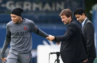 PSG được yêu cầu loại bỏ Mbappe