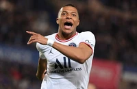 Chelsea đàm phán với PSG mua Mbappe