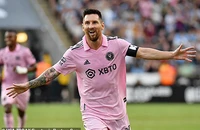 Messi lại tỏa sáng và được so sánh với ngôi sao trị giá 200 triệu bảng của Arsenal 