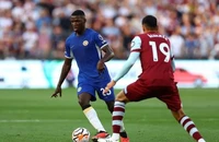 Chelsea thảm bại trước West Ham
