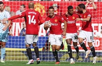 MU ngược dòng ngoạn mục trên sân Old Trafford