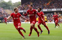 Liverpool lội ngược dòng ngoạn mục trước Wolves
