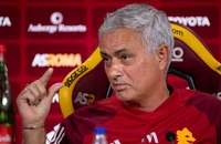 Mourinho: ‘Không có thời gian để khóc, chỉ có thể khóc trong lòng’