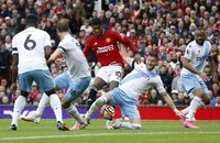 MU, Man City, Liverpool rủ nhau thua, chỉ Arsenal thắng